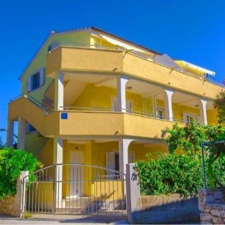 Apartments Petrovic ロゴズニッツァ エクステリア 写真