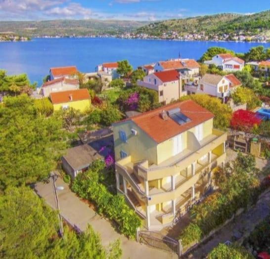 Apartments Petrovic ロゴズニッツァ エクステリア 写真
