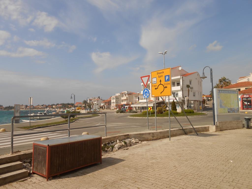 Apartments Petrovic ロゴズニッツァ エクステリア 写真